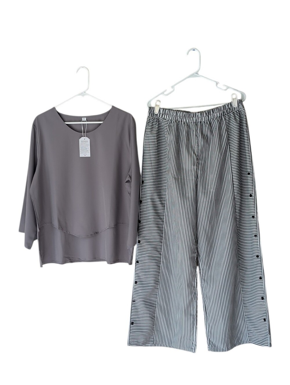 NWT Stylish Two Piece Wide Leg Striped Pant Suit Set XXL Gray White